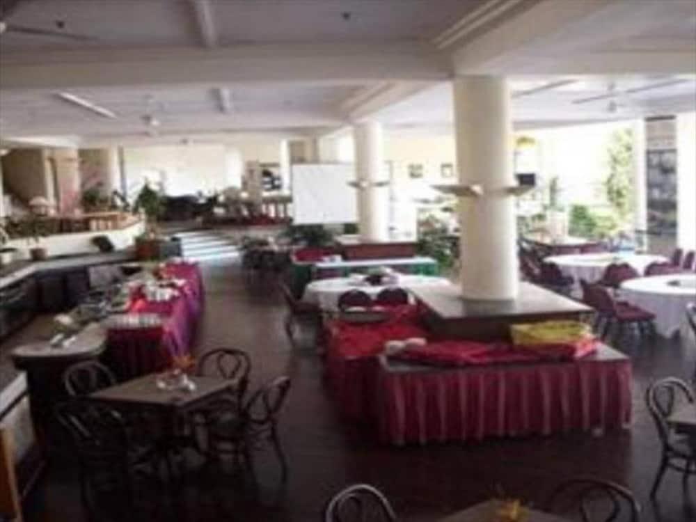 The Orient Star Resort Lumut Eksteriør bilde